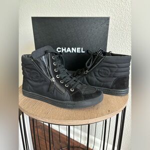 Chanel All Day Vibes . Gotta Love A Sexy Shoe ….